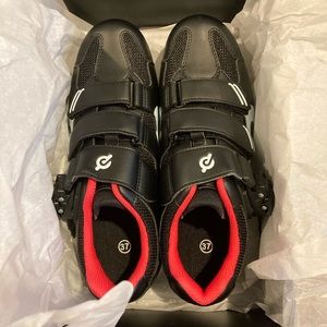 Peloton Cycling Shoes US 6 EU 37